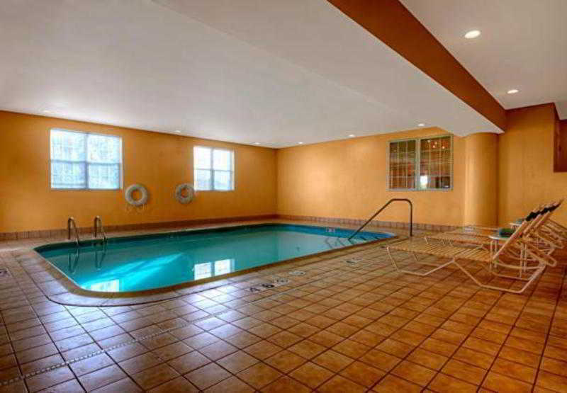 Towneplace Suites Manchester-Boston Regional Airport Exterior foto